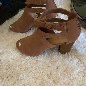 Open Toe Chunk Heels